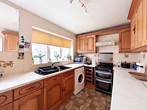 Kitchen- click for photo gallery